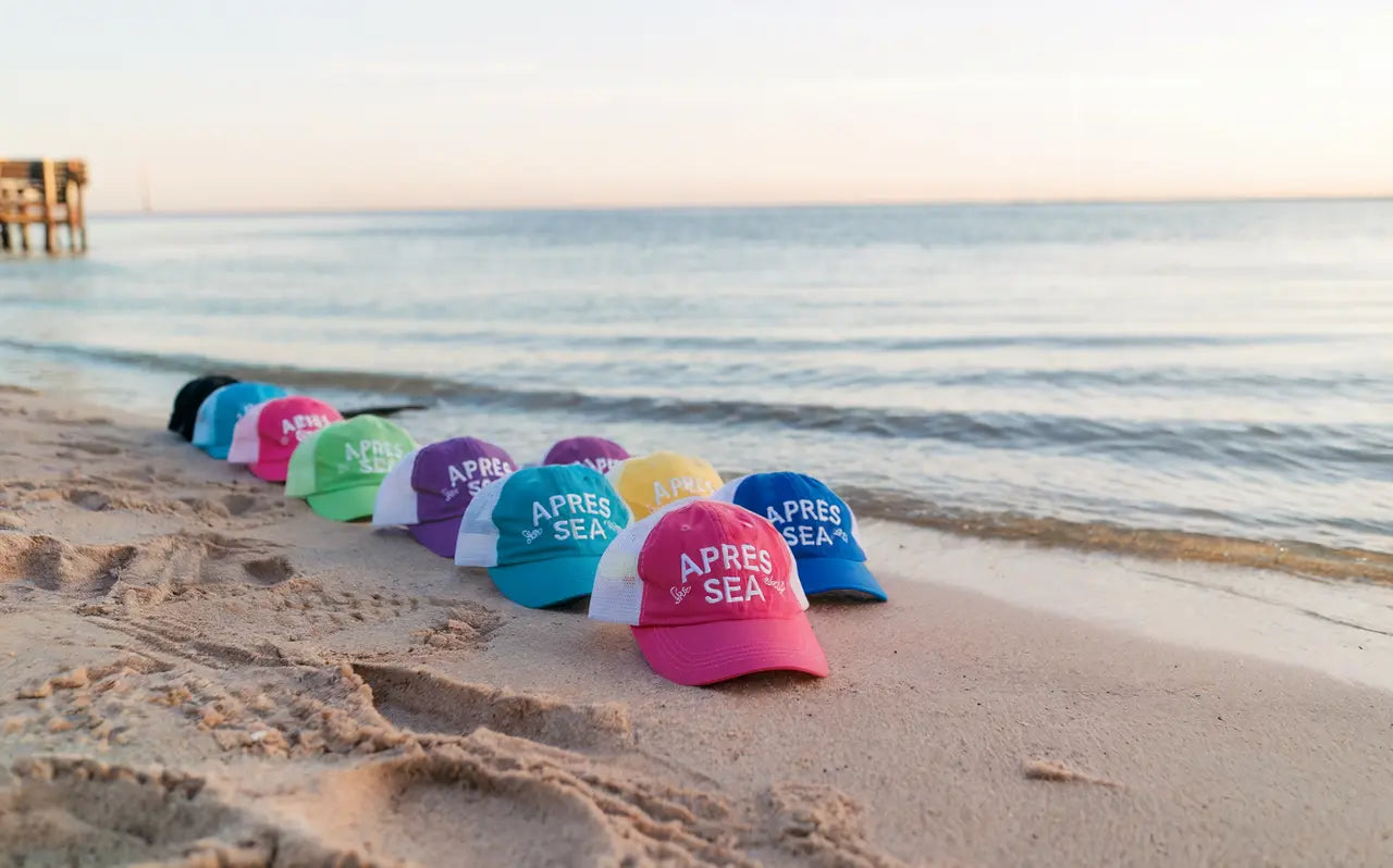 Beachside Essentials: Discovering the Perfect Apres Hat